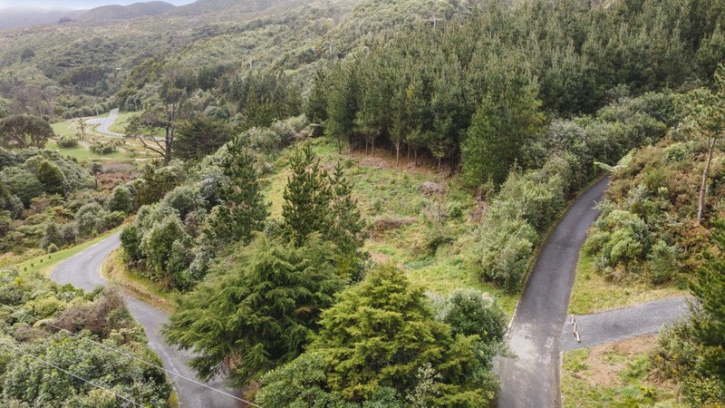 238 Stratton Street, Normandale, Lower Hutt - Carousel 2