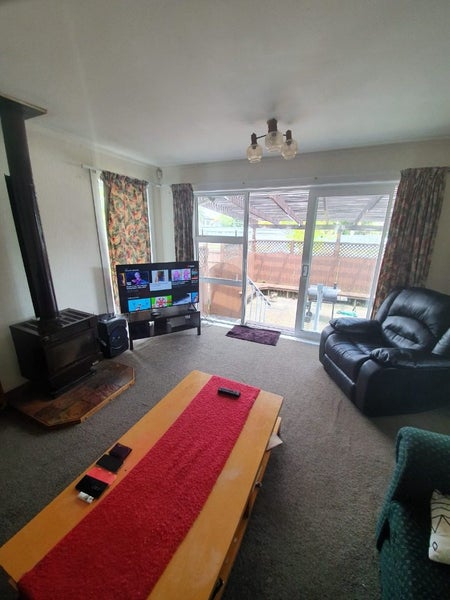 326 Bucklands Beach Road, Bucklands Beach, Auckland - Carousel 2