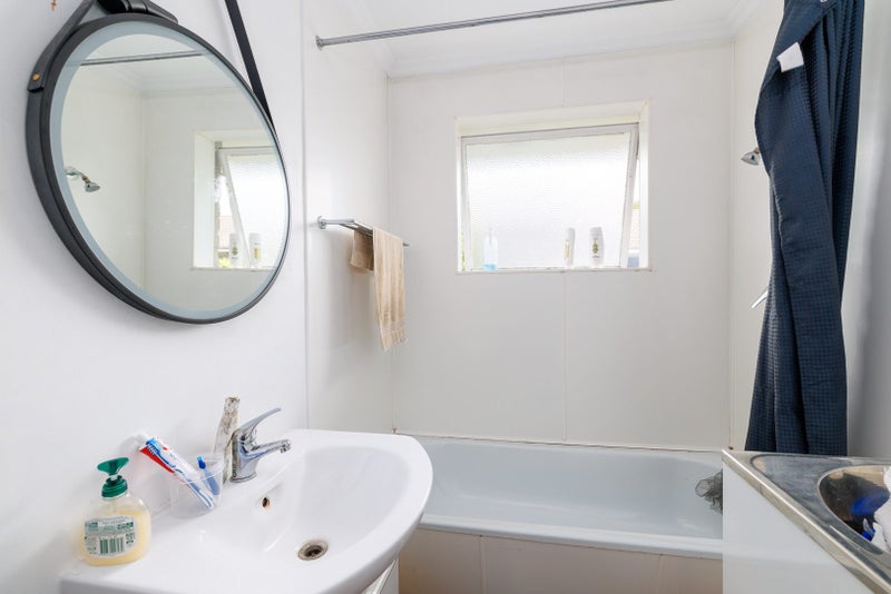 2/650 Cashel Street, Linwood, Christchurch - Carousel 9