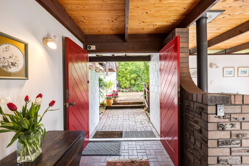 18 Miraka Place, Birkenhead, Auckland - Carousel 2