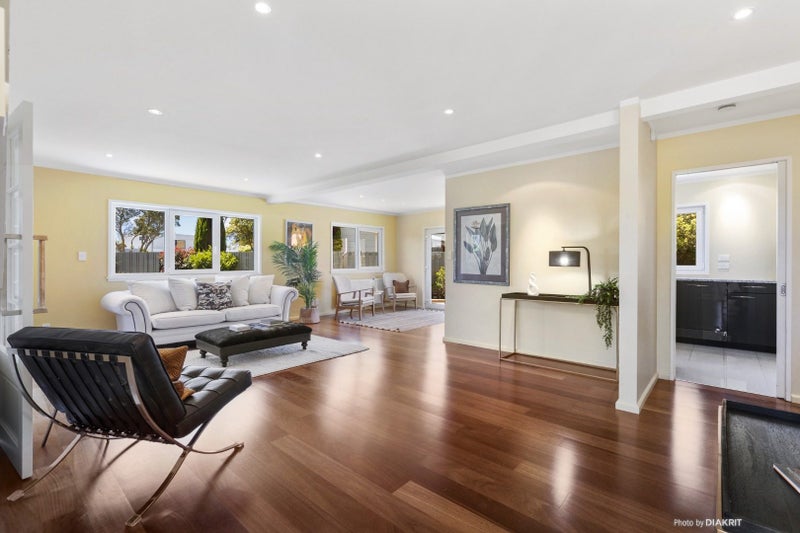 1 Tamahine Street, Maupuia, Wellington - Carousel 2