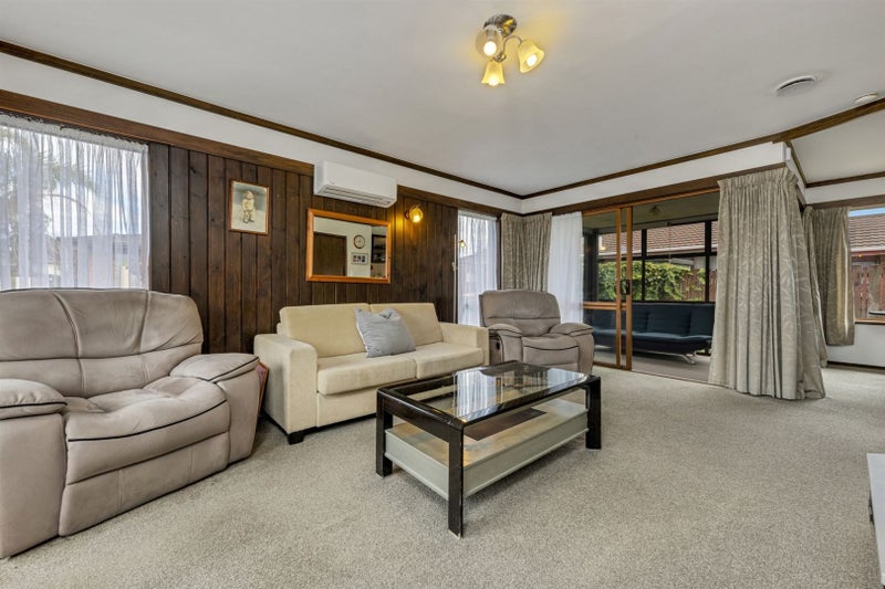 2/133 Parrs Cross Road, Glen Eden, Auckland - Carousel 2