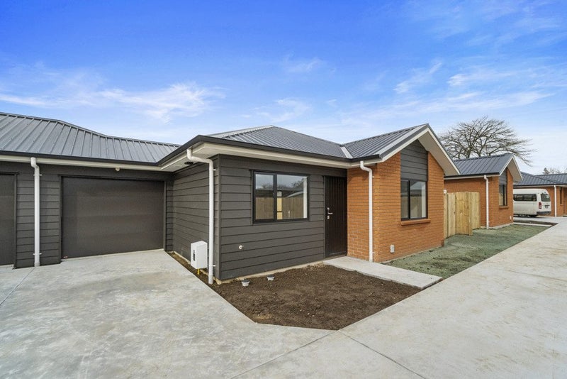324A Cambridge Road, Hillcrest, Hamilton - Carousel 1