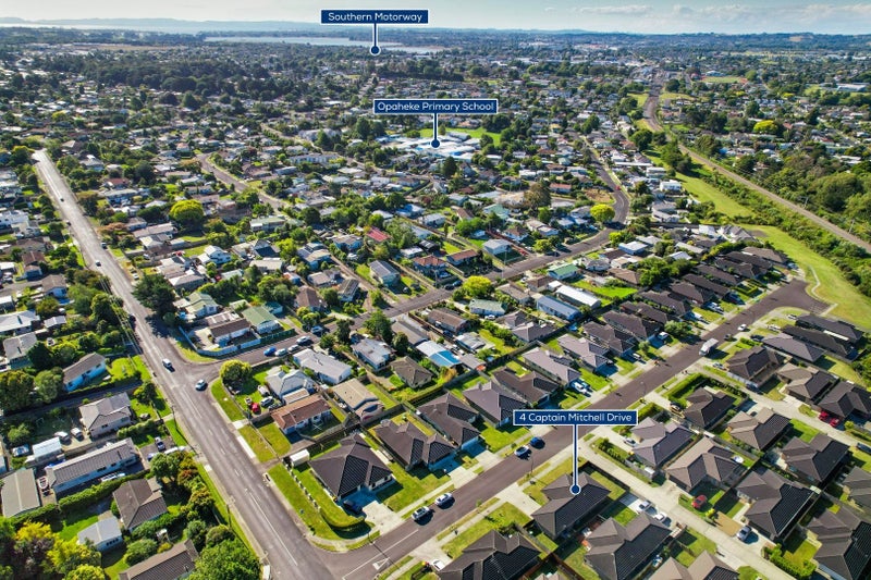 4 Captain Mitchell Drive, Opaheke, Papakura - Carousel 19