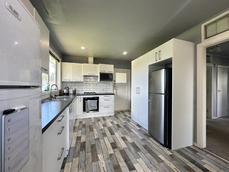 80 Thackeray Street, Trentham, Upper Hutt - Carousel 2