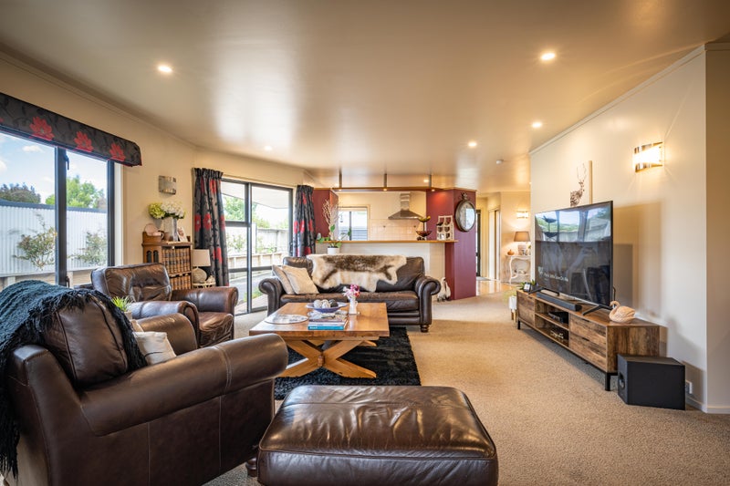 38 Grove Avenue, Weston, Oamaru - Carousel 2