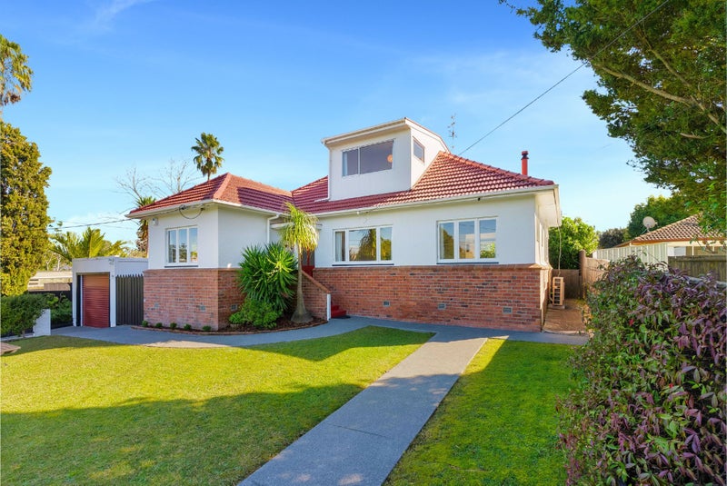 15 Karaka Street, New Lynn, Auckland - Carousel 2