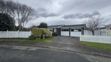 9 Murdoch Street, Hawera - Carousel 1