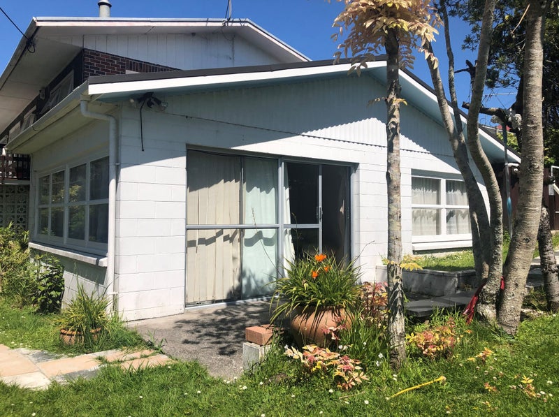 38 Beaubank Road, Kelston, Auckland - Carousel 2