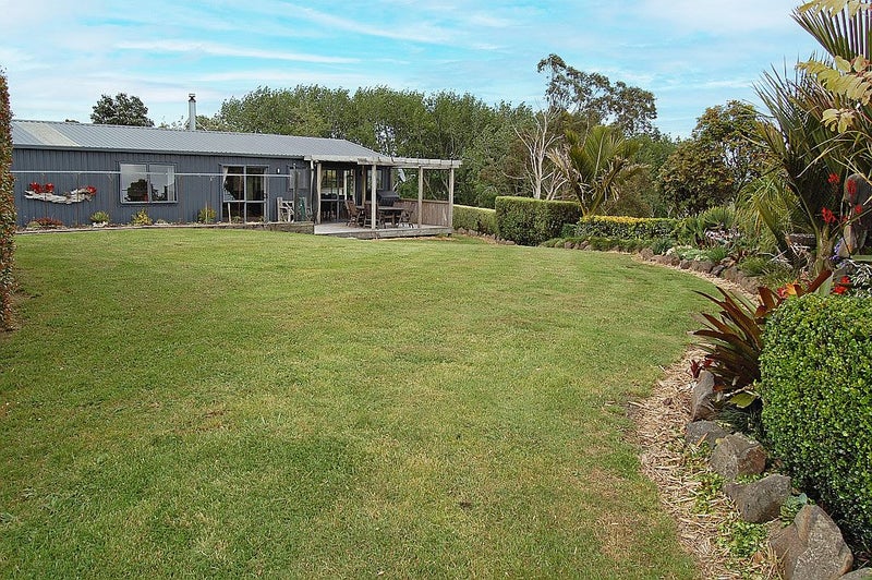1104 Oneriri Road, Kaiwaka - Carousel 1