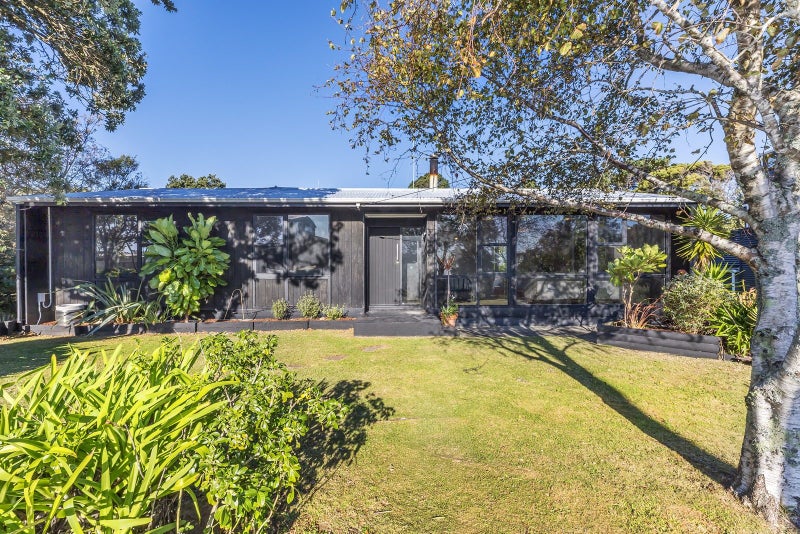 44 Kahu Road, Paremata, Porirua - Carousel 2