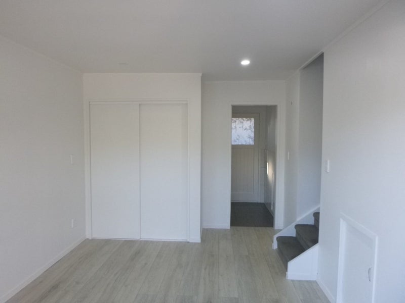 1/2 Alma Road, Milford, Auckland - Carousel 16