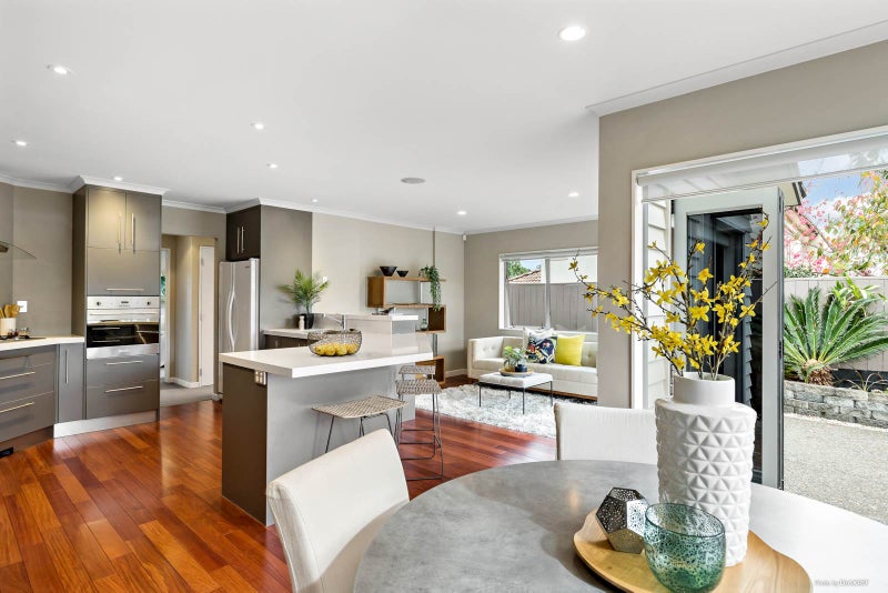 49 Crossfield Road, Glendowie, Auckland - Carousel 2