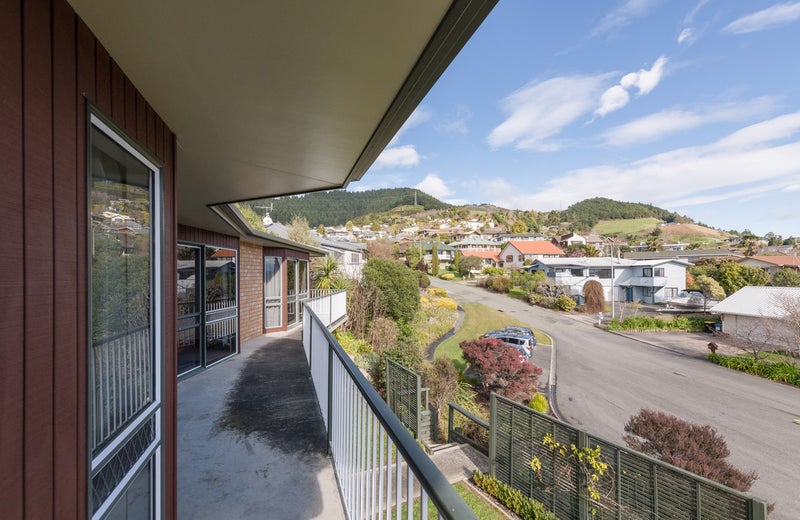 8 Centenary Place, Richmond - Carousel 16