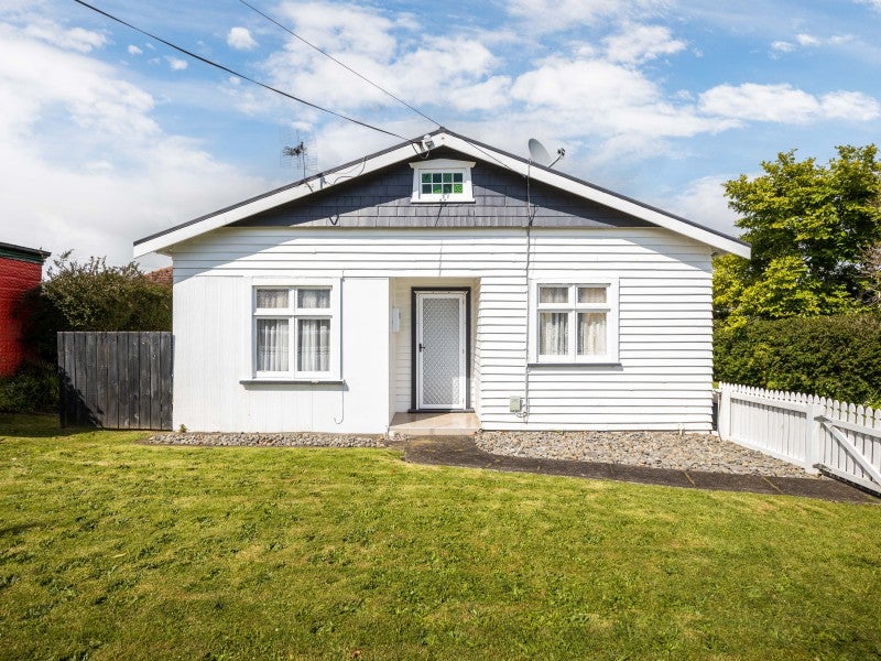 63 Omata Road, Marfell, New Plymouth - Carousel 1