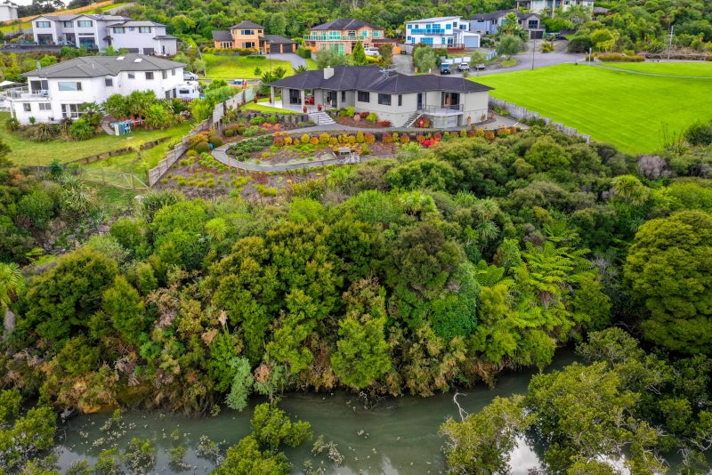 39 Schopolo Place, Schnapper Rock, Auckland - Carousel 23