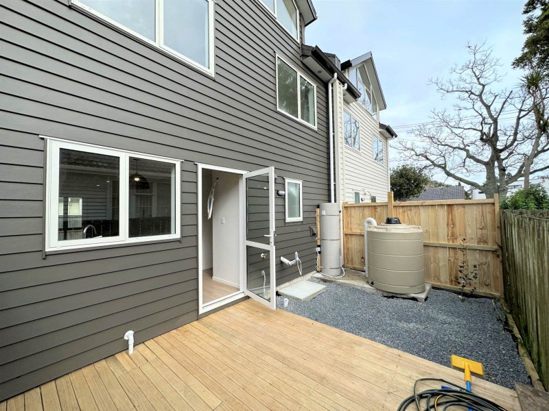 36E Kawiti Avenue, Point England, Auckland - Carousel 12