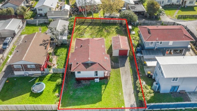 27 Secretariat Place, Randwick Park, Auckland - Carousel 1