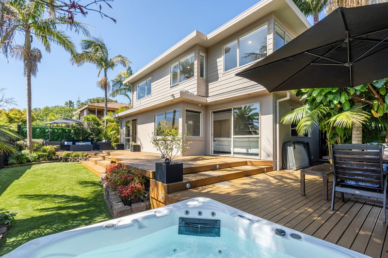 8 Garden Lane, Torbay, Auckland - Carousel 1