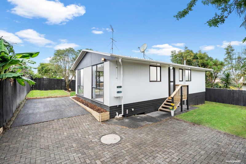 2/23 Nearco Street, Randwick Park, Auckland - Carousel 2
