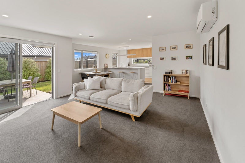 14 Summersfield Boulevard, Appleby, Richmond - Carousel 2