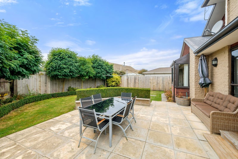 16 Kingsgate Place, Burnside, Christchurch - Carousel 19