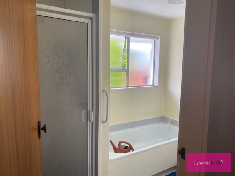 27 Ambleside Drive, Burnside, Christchurch - Carousel 6