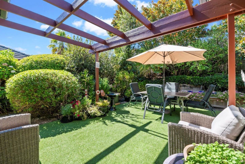 37 Admirals Court Drive, Greenhithe, Auckland - Carousel 2