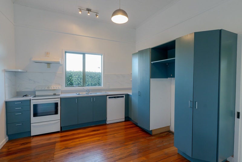 8 Exeter Street, Abbotsford, Dunedin - Carousel 2