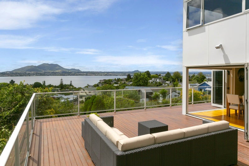 33 Shera Street, Acacia Bay, Taupo - Carousel 2
