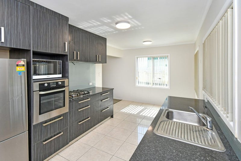 7 Raymond Road, Papatoetoe, Auckland - Carousel 2