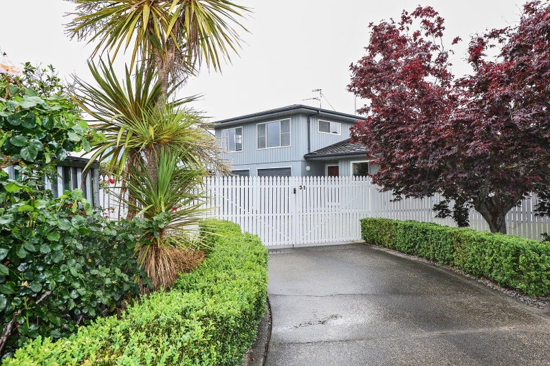 31 Holyrood Street, Taradale, Napier - Carousel 2