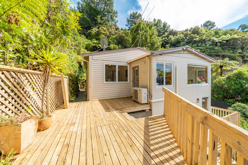 86 Wyndham Road, Pinehaven, Upper Hutt - Carousel 2