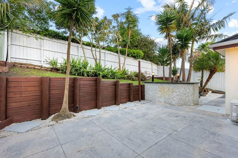 31A Chieftain Rise, Goodwood Heights, Auckland - Carousel 2