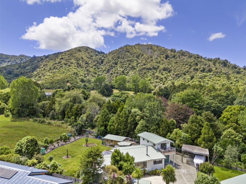 6B Lady Cobham Grove, Picton - Carousel 41