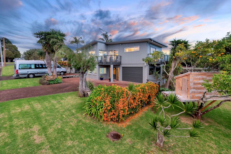 43 Hoskins Avenue, Hillsborough, Auckland - Carousel 30