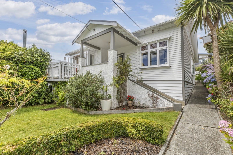 41B Kenya Street, Ngaio, Wellington - Carousel 1