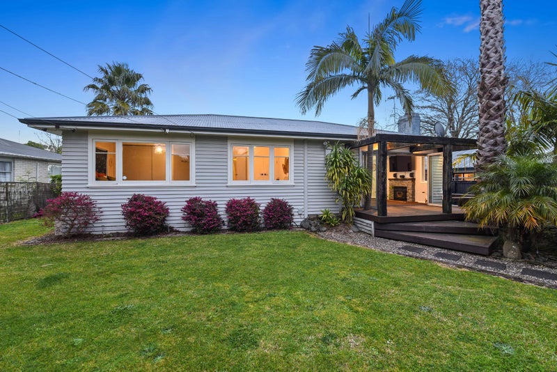 17 Kingsway Crescent, Forest Lake, Hamilton - Carousel 2