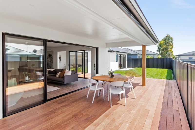 6 Rangataiki Place, Te Awa, Napier - Carousel 2