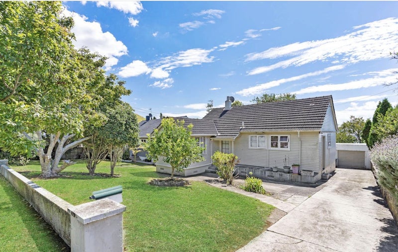 5 Court Crescent, Panmure, Auckland - Carousel 1