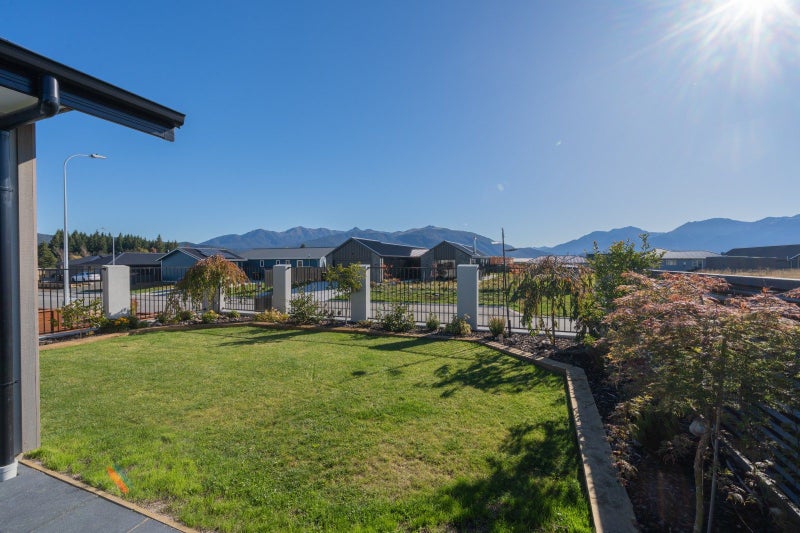 8 Carran Court, Te Anau, Te Anau - Carousel 2