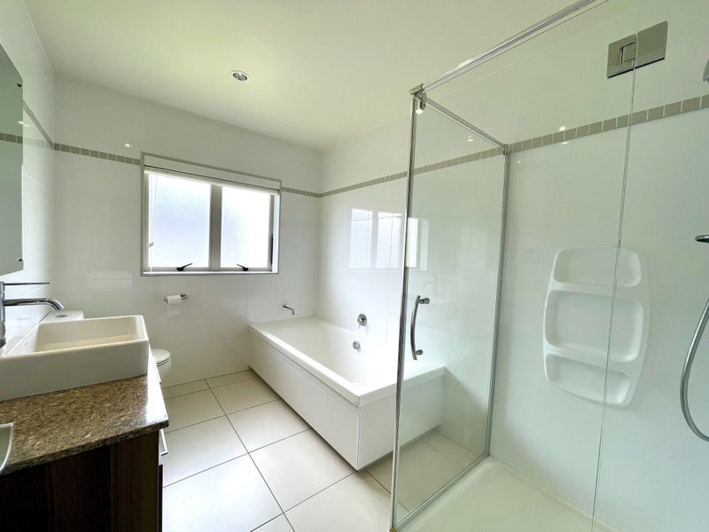 8 Kauriki Terrace, Stonefields, Auckland - Carousel 12