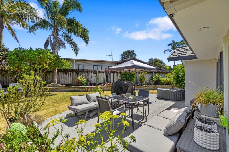 43 Katerini Grove, Papamoa Beach, Papamoa - Carousel 2