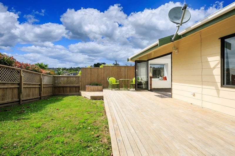 2/20 Fernlea Rise, Bayview, Auckland - Carousel 29