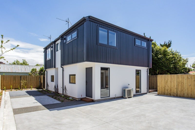 4/135 Hills Road, Edgeware, Christchurch - Carousel 1
