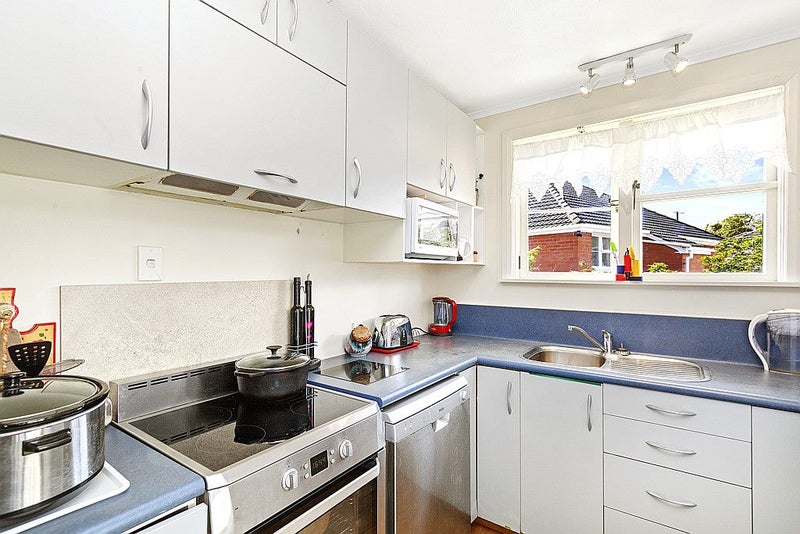 30 Colson Street, Avalon, Lower Hutt - Carousel 2