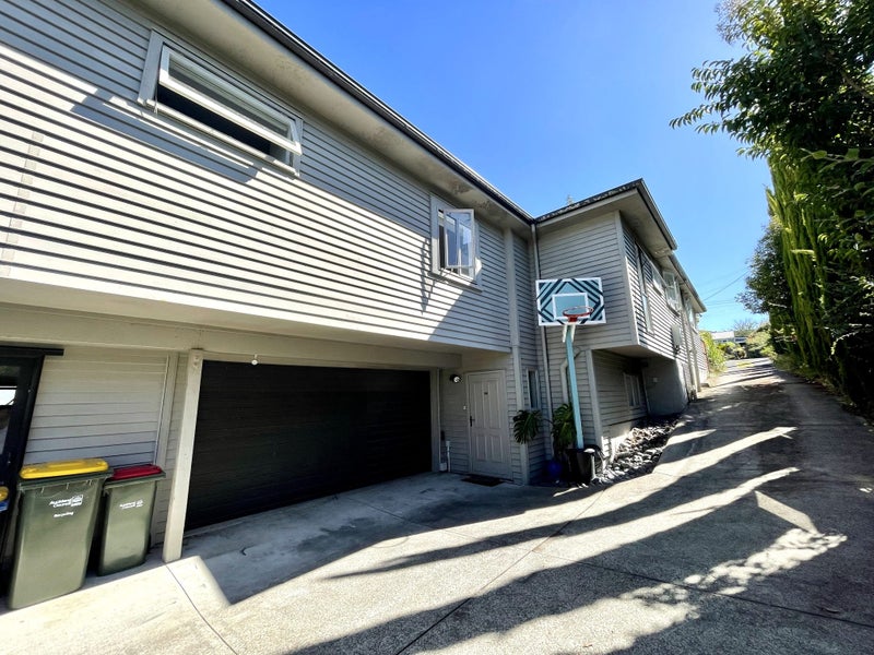 11 Fifeshire Street, Belmont, Auckland - Carousel 1