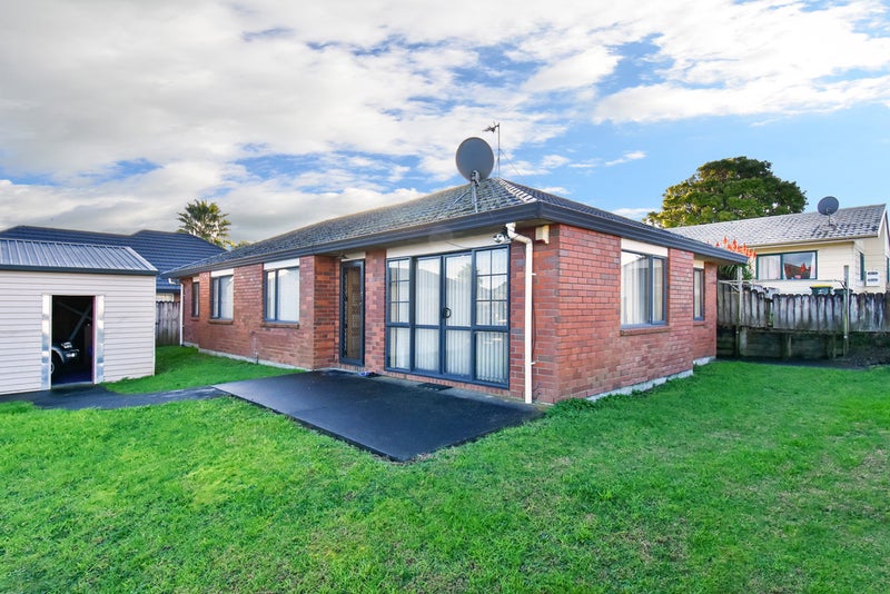 12 Fareti Place, Mangere, Auckland - Carousel 2