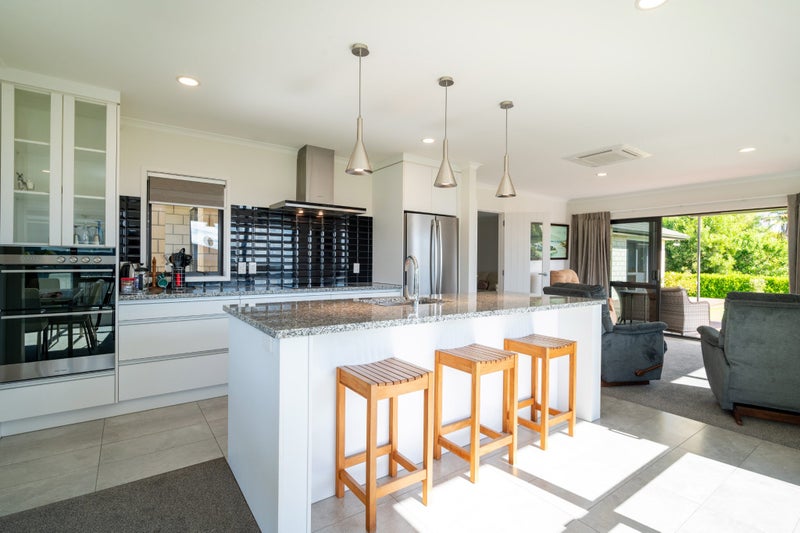 27 Stafford Rise, Owhata, Rotorua - Carousel 1