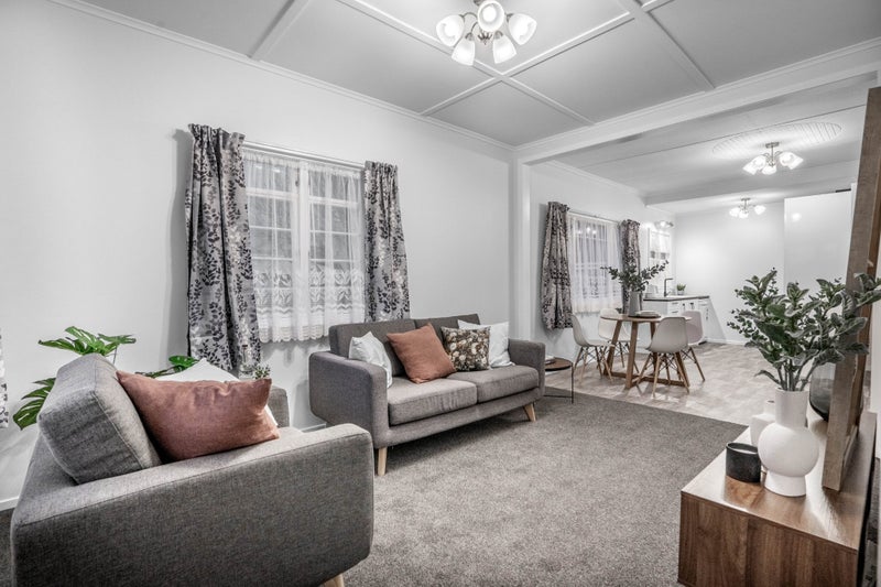 575 Tay Street, Hawthorndale, Invercargill - Carousel 2